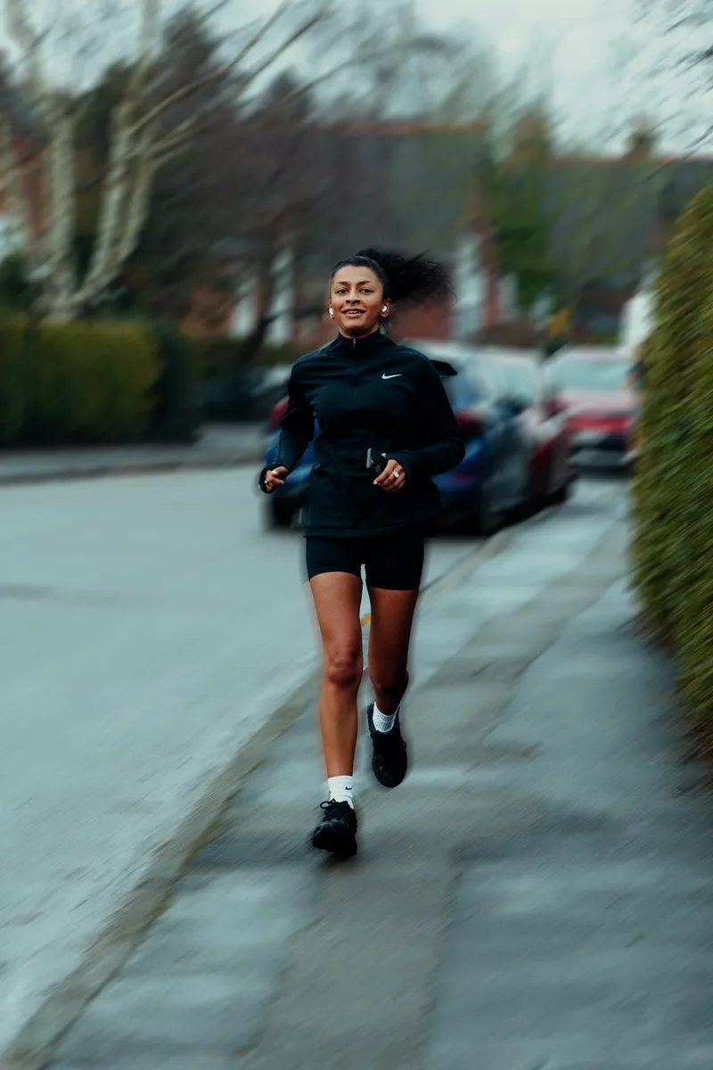 Runner on the course at the Vitális Run Club